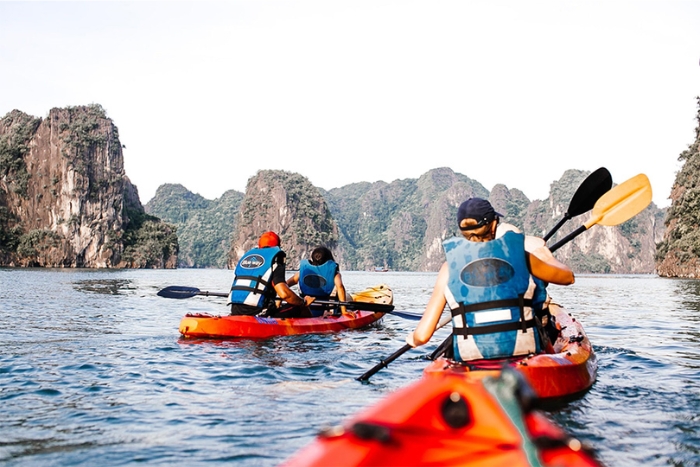 L'aventure en kayak dans la baie d'Halong